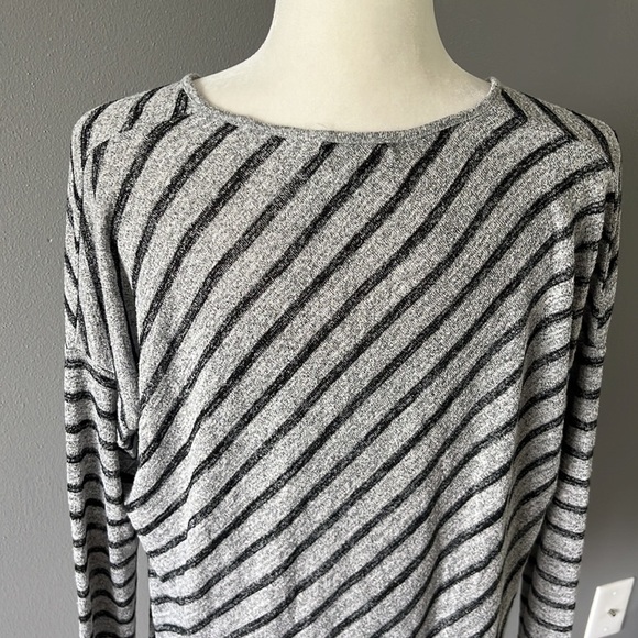 Rag & Bone Gray Black Stripe Hudson V Neck Sweater Top - Picture 8 of 13